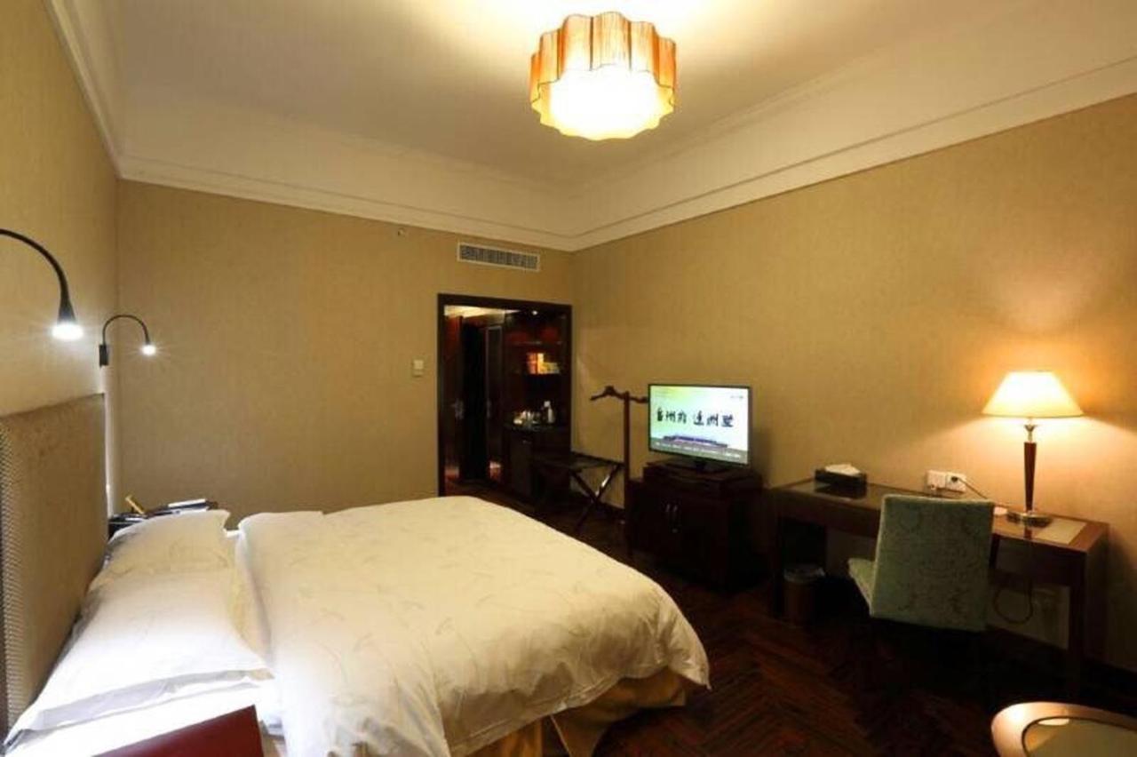 Taizhou Garden Hotel Экстерьер фото